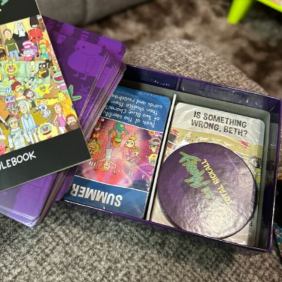 Rick and Morty- Total Rickall Card Game - Picture 2 of 2